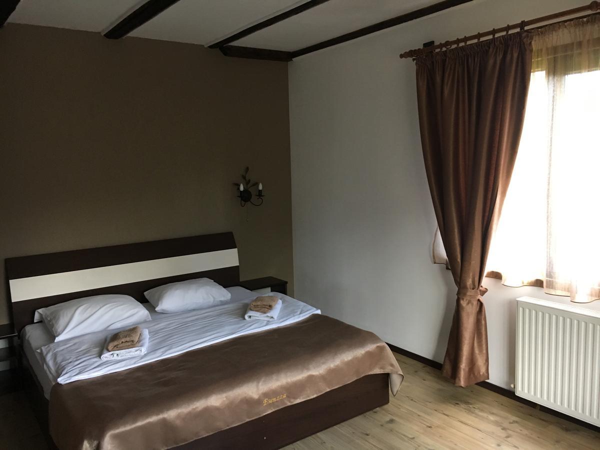 Pensiunea Esenzza Bran (Brasov) Exterior foto
